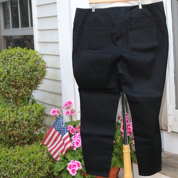 NEW Liza Luxe Black Gusseted Elastic Sides Pull On Stretch Ankle Pants Sz 4X - Picture 4 of 8